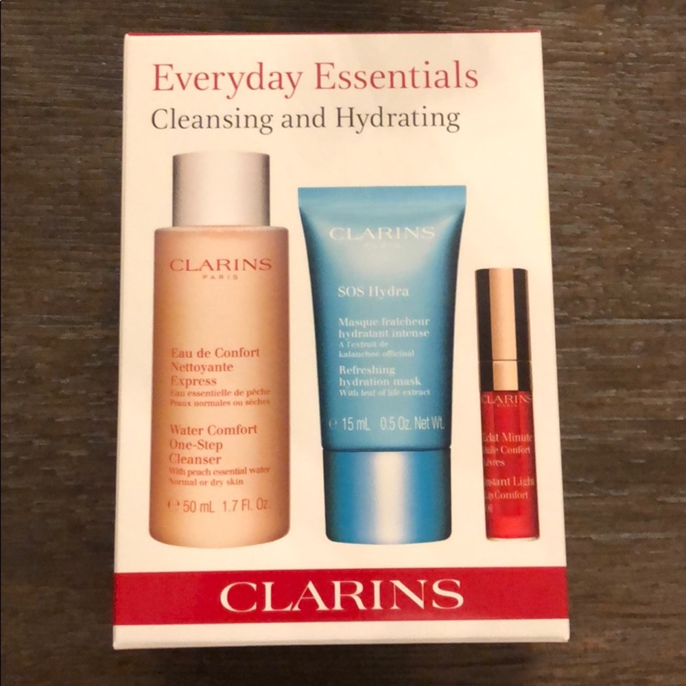 Clarins travel set